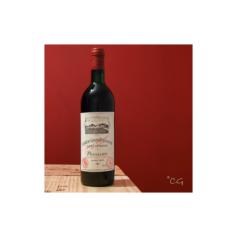 Château Grand Puy Lacoste 1976 - Bordeaux - Pauillac 5ème Grand Cru Classé - 75cl. Château Grand Puy Lacoste 1976 - Bordeaux - Pauillac 5ème Grand Cru Classé - 75cl.